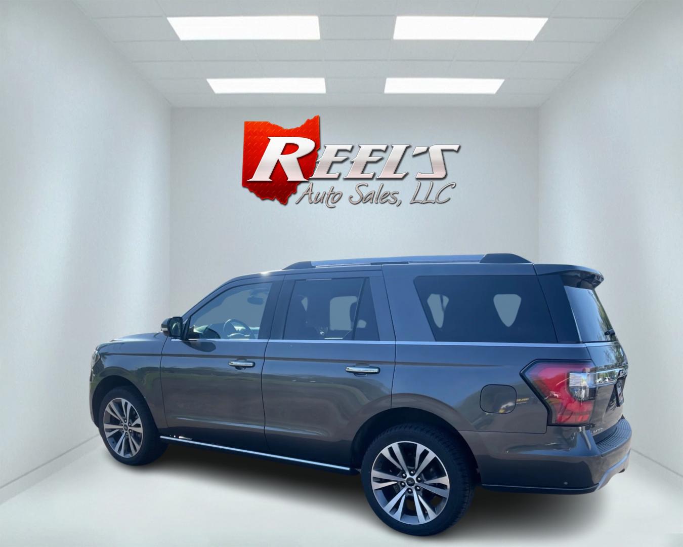 2021 Gray /Black Ford Expedition Limited 302A 4WD (1FMJU2AT0ME) with an 3.5L V6 DOHC 24V TWIN TURBO engine, 10 Speed Auto transmission, located at 11115 Chardon Rd. , Chardon, OH, 44024, (440) 214-9705, 41.580246, -81.241943 - Photo#8